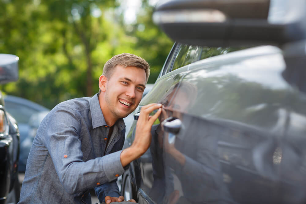 Auto pārbaude pirms pirkšanas: Kam pievērst uzmanību, iegādājoties lietotu auto