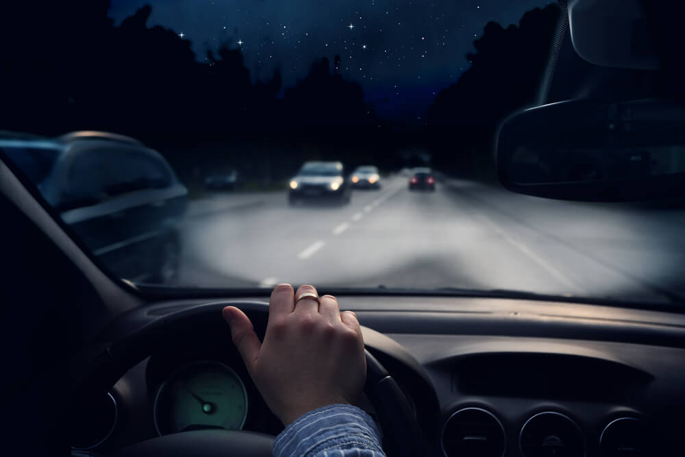 Kā izvairīties no negadījuma, braucot nakts stundās?